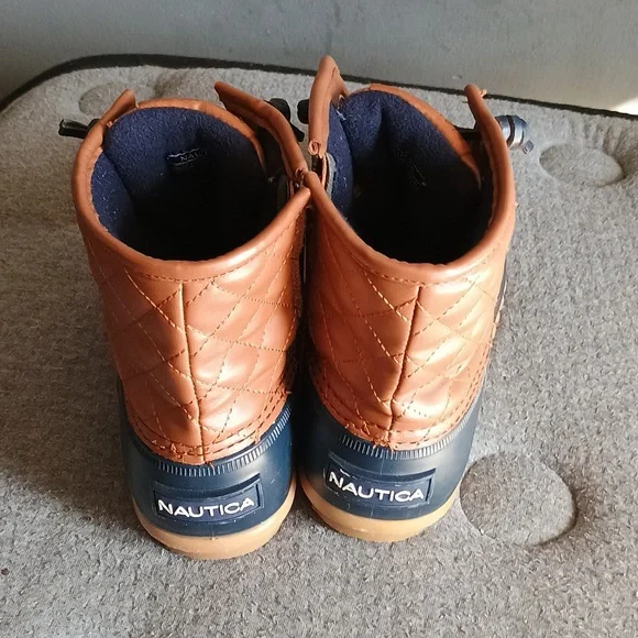 Nautica Rain/Snow Weather Boots. - Picture 3 of 4